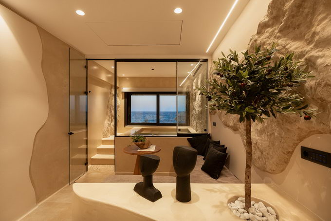 Portara Superior Suites with Sea View & Hot Tub